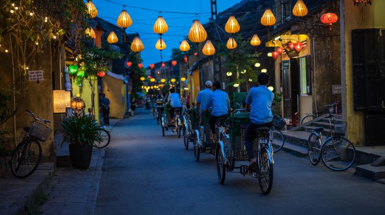 Ruas de Hoi An_Vietnã_canva